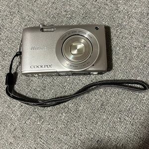 Used, Like New Nikon Coolpix S3200